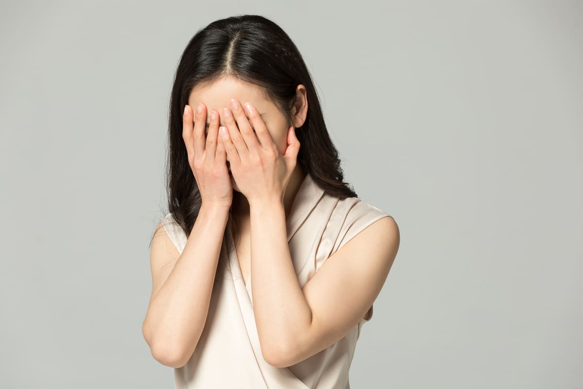 mắc bệnh trầm cảm giai đoạn mãn kinh Nguy cơ mắc bệnh trầm cảm giai đoạn mãn kinh