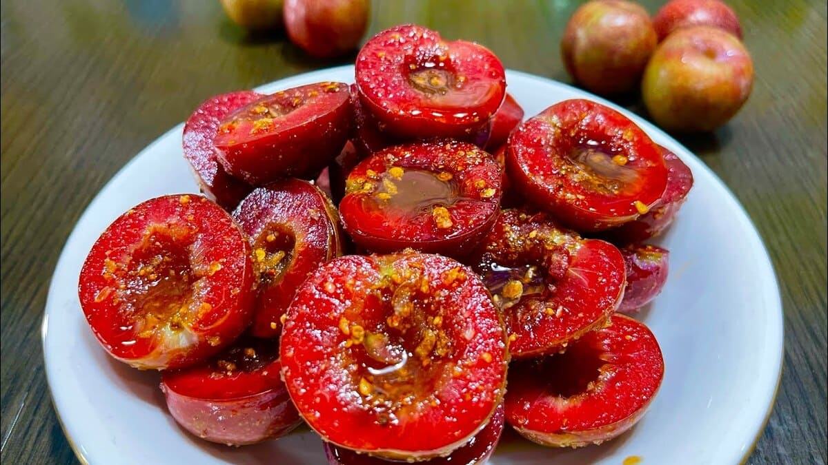 mận hà nội lắc muối ớt cách làm mận hà nội lắc muối ớt
