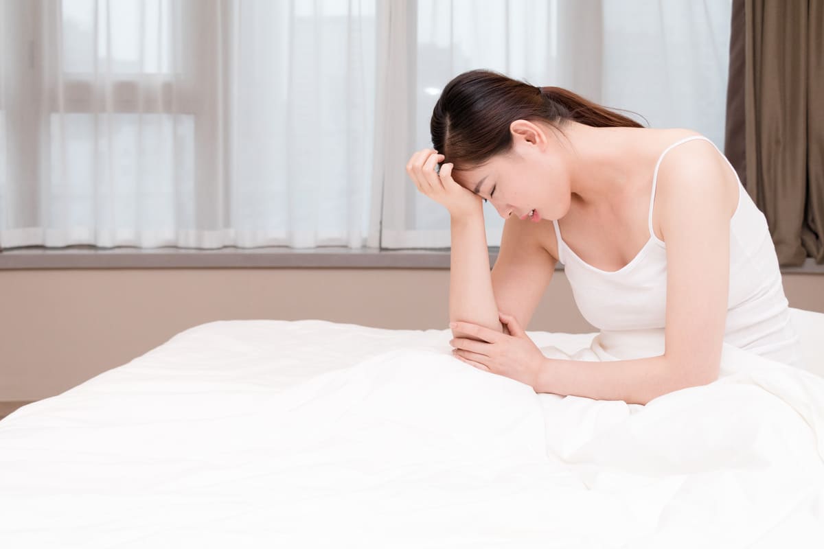 Bị đau đầu sau khi ngưng sử dụng thuốc tránh thai Ngưng sử dụng thuốc tránh thai bị đau đầu