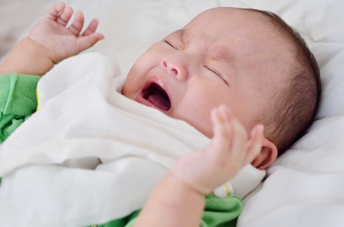 cách xử lý khi trẻ sơ sinh bị đau mắt cách xử trí khi trẻ sơ sinh bị đau mắt