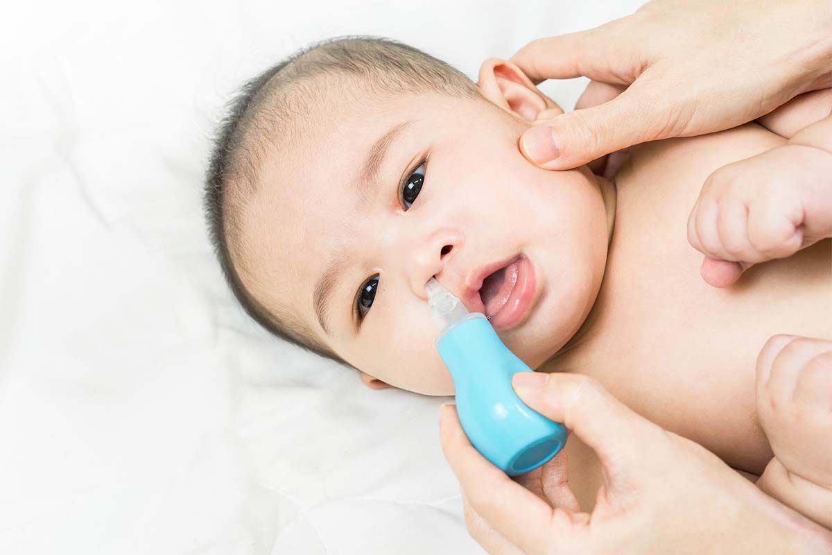 vệ sinh mũi cho trẻ sơ sinh với bóng hút mũi vệ sinh mũi cho trẻ sơ sinh bằng bóng hút mũi