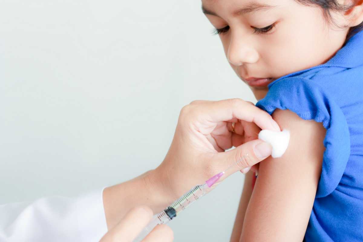 Viêm kết mạc có lây không ngăn ngừa bằng tiêm phòng Viêm kết mạc có lây không ngăn ngừa bằng cách tiêm phòng