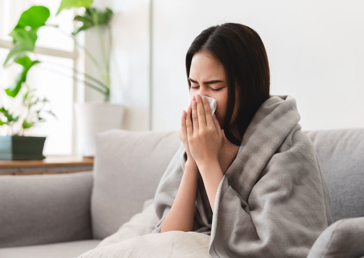 trẻ bị cảm lạnh có nên tắm không bị cảm cúm có nên tắm gội không