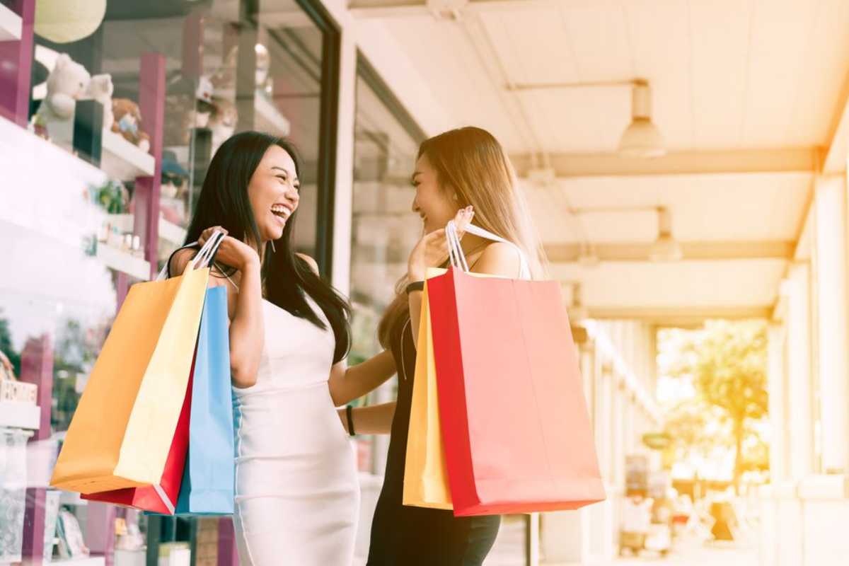 cách để tiết kiệm tiền là không chi tiêu quá đà cách để tiết kiệm tiền là chi tiêu đúng mức sống