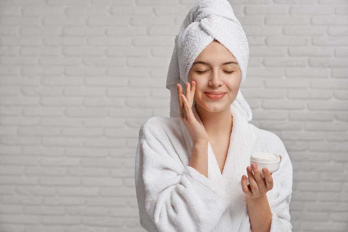 Công dụng của tretinoin là gì