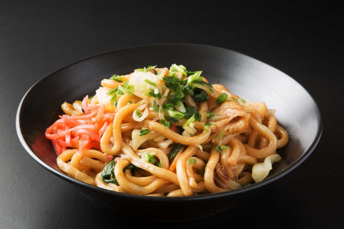 cách nấu mì udon khô siêu ngon cách nấu mì udon trộn siêu ngon