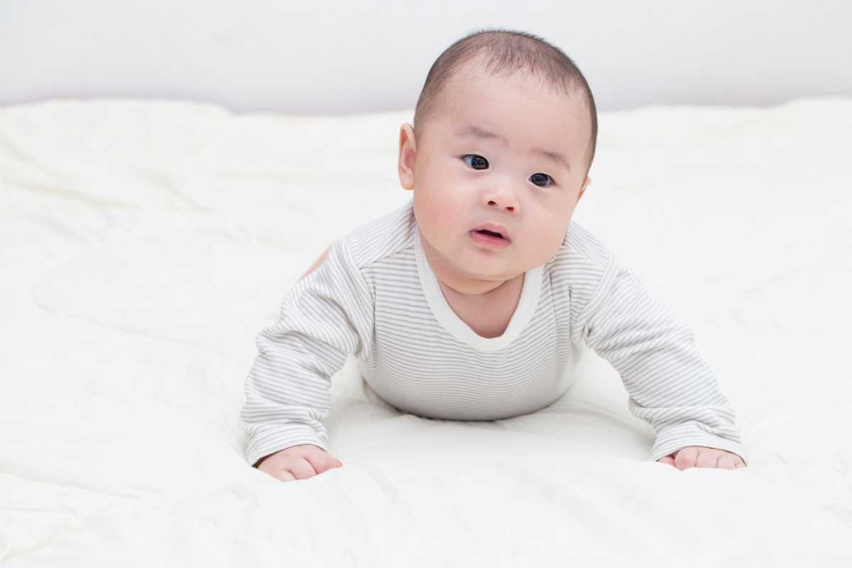 Nguyên nhân phổ biến gây vẹo cổ ở trẻ sơ sinh