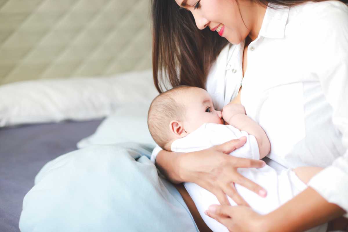 Dấu hiệu vẹo cổ ở trẻ sơ sinh