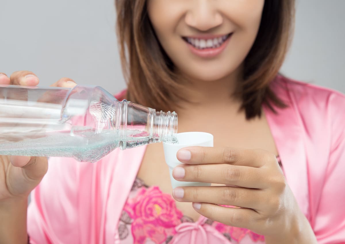 Nước súc miệng trị nhiệt miệng Thuốc bôi nhiệt miệng