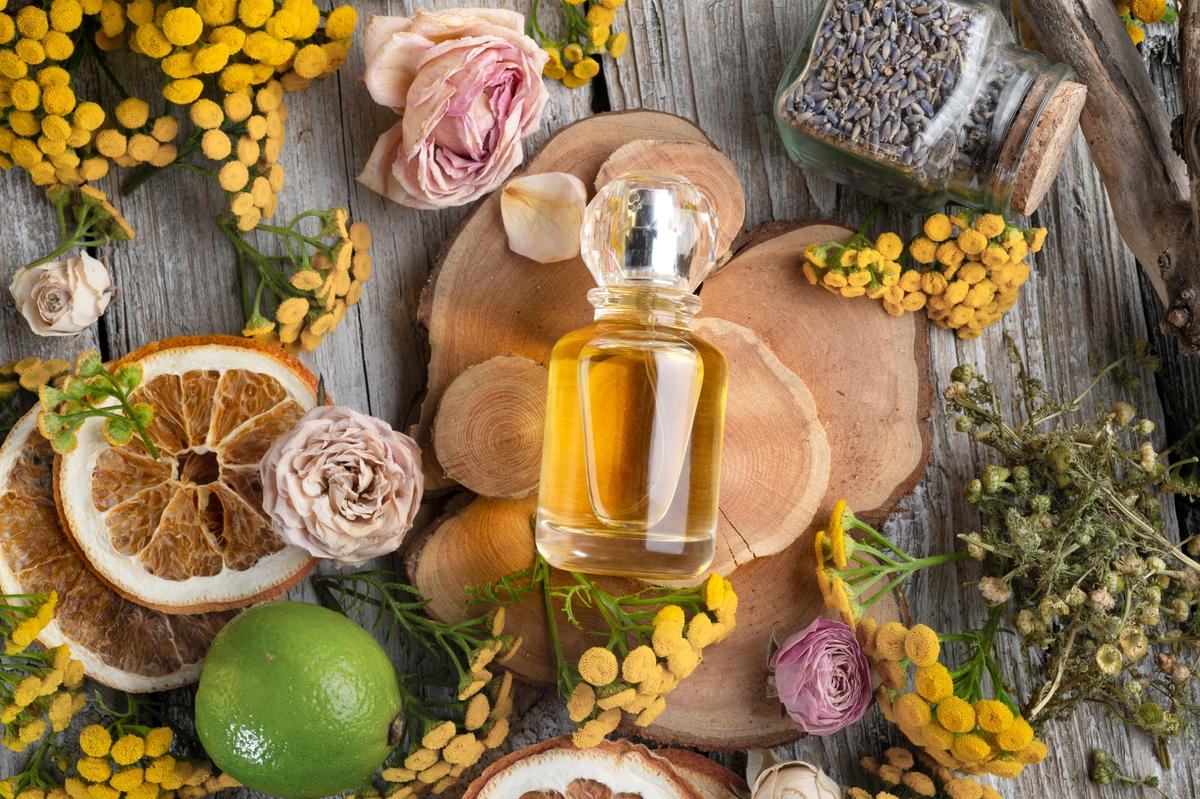 làm sao để nước hoa thơm lâu là xem kỹ thành phần của nước hoa làm sao để nước hoa thơm lâu là xem kỹ thành phần nước hoa