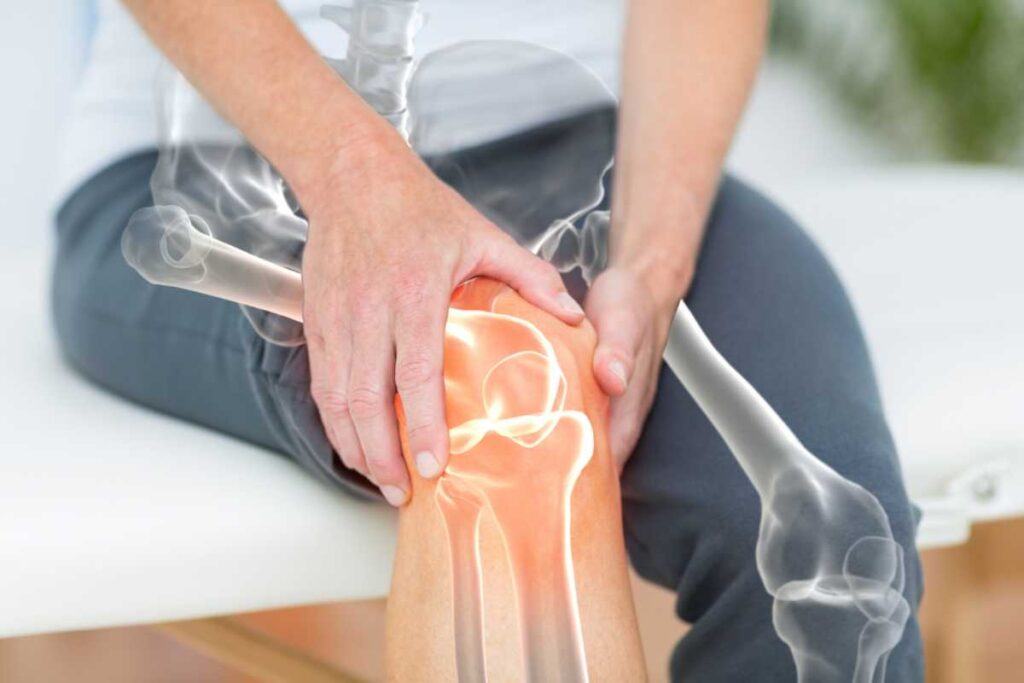 Triệu chứng thoái hóa khớp gối là gì, trị khỏi được không?