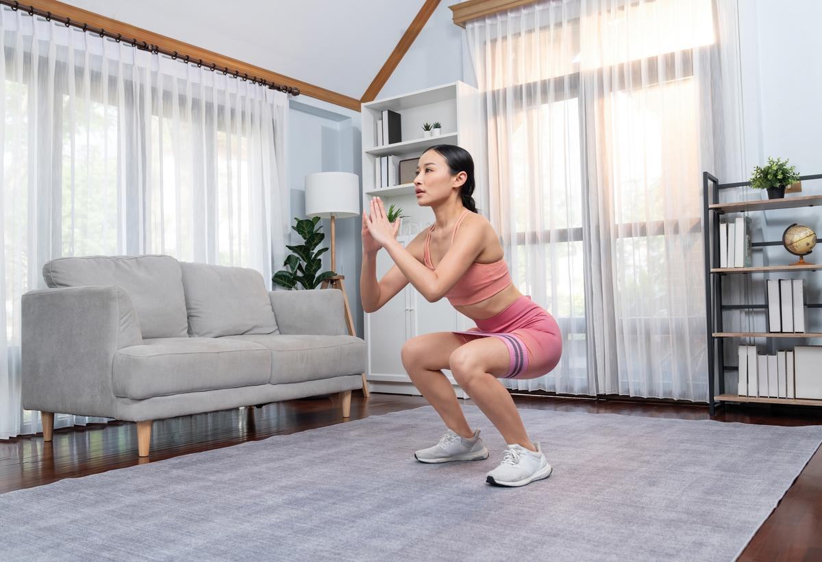 7 bài tập thon đùi giúp bạn thêm tự tin khi diện váy ngắn