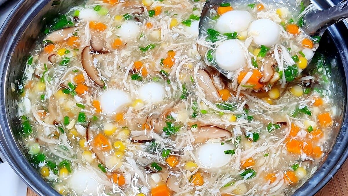 súp gà trứng cút súp trứng cút
