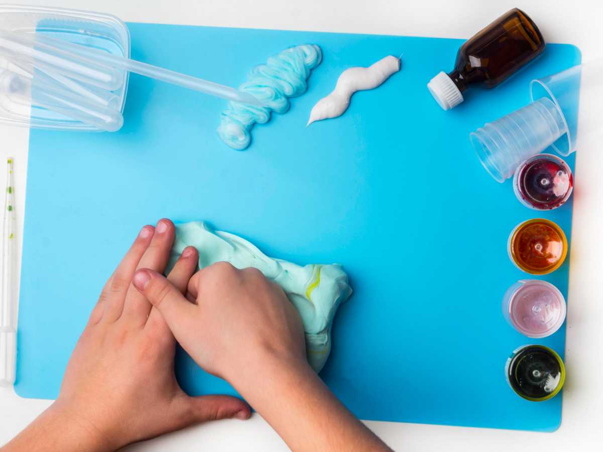 cách làm slime với kem đánh răng và dầu gội cách làm slime bằng kem đánh răng và dầu gội