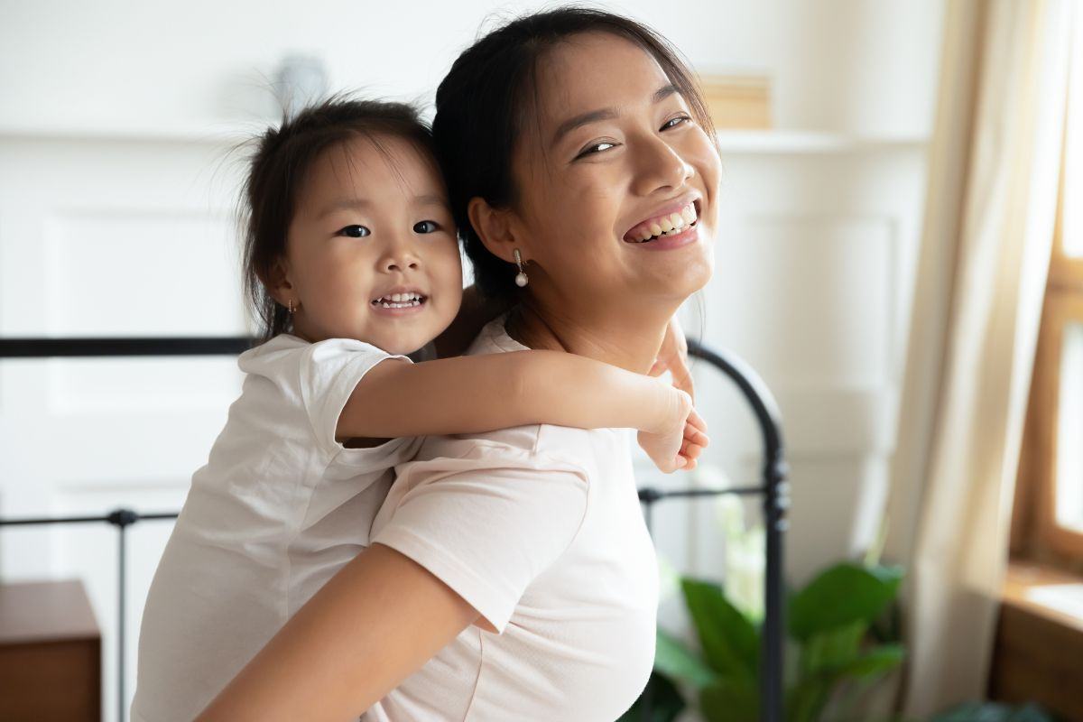Gửi con cho bảo mẫu 