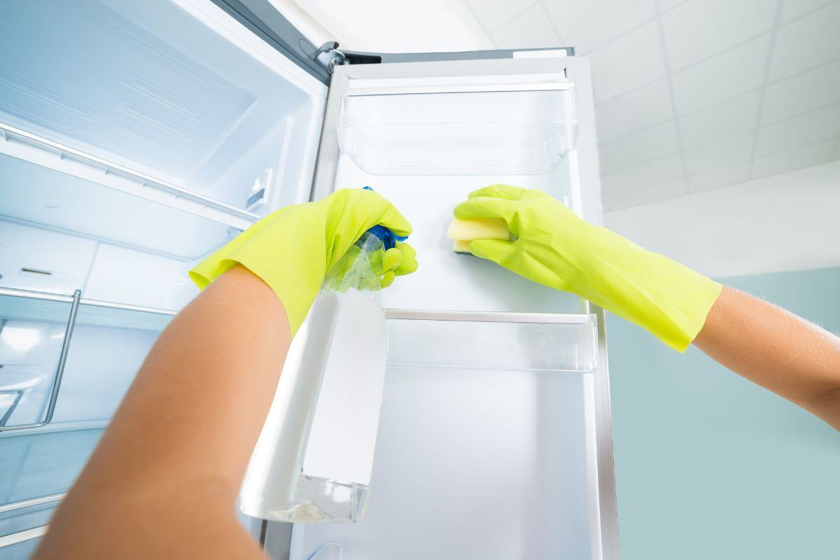 04 bước vệ sinh tủ lạnh đúng cách