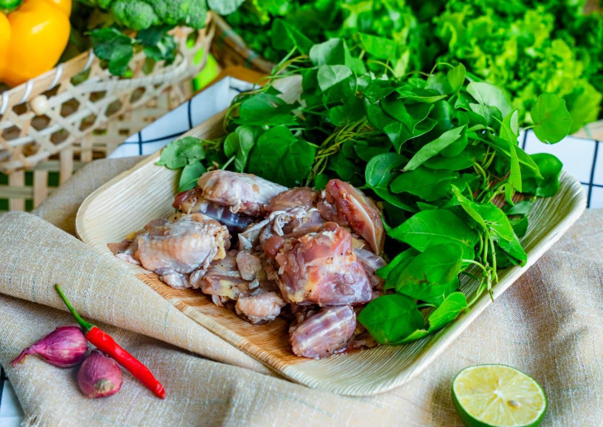 Bỏ túi ngay cách nấu canh gà lá giang chua thanh lạ miệng, đưa cơm 36 nguyên liệu nấu canh gà lá giang thơm ngon