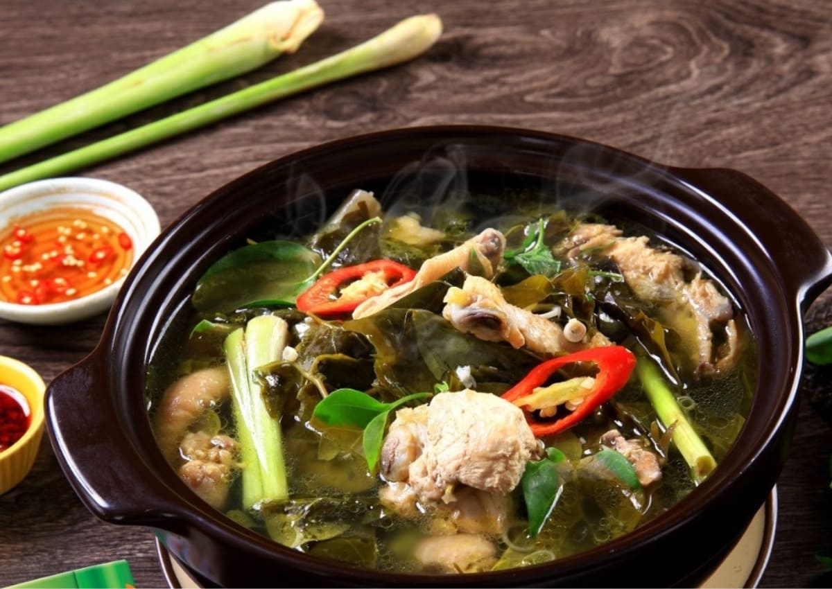 Bỏ túi ngay cách nấu canh gà lá giang chua thanh lạ miệng, đưa cơm 38 nấu canh gà lá giang như thế nào