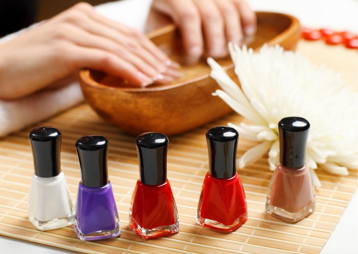 người đang có bầu sơn móng tay được không có bầu sơn móng tay được không