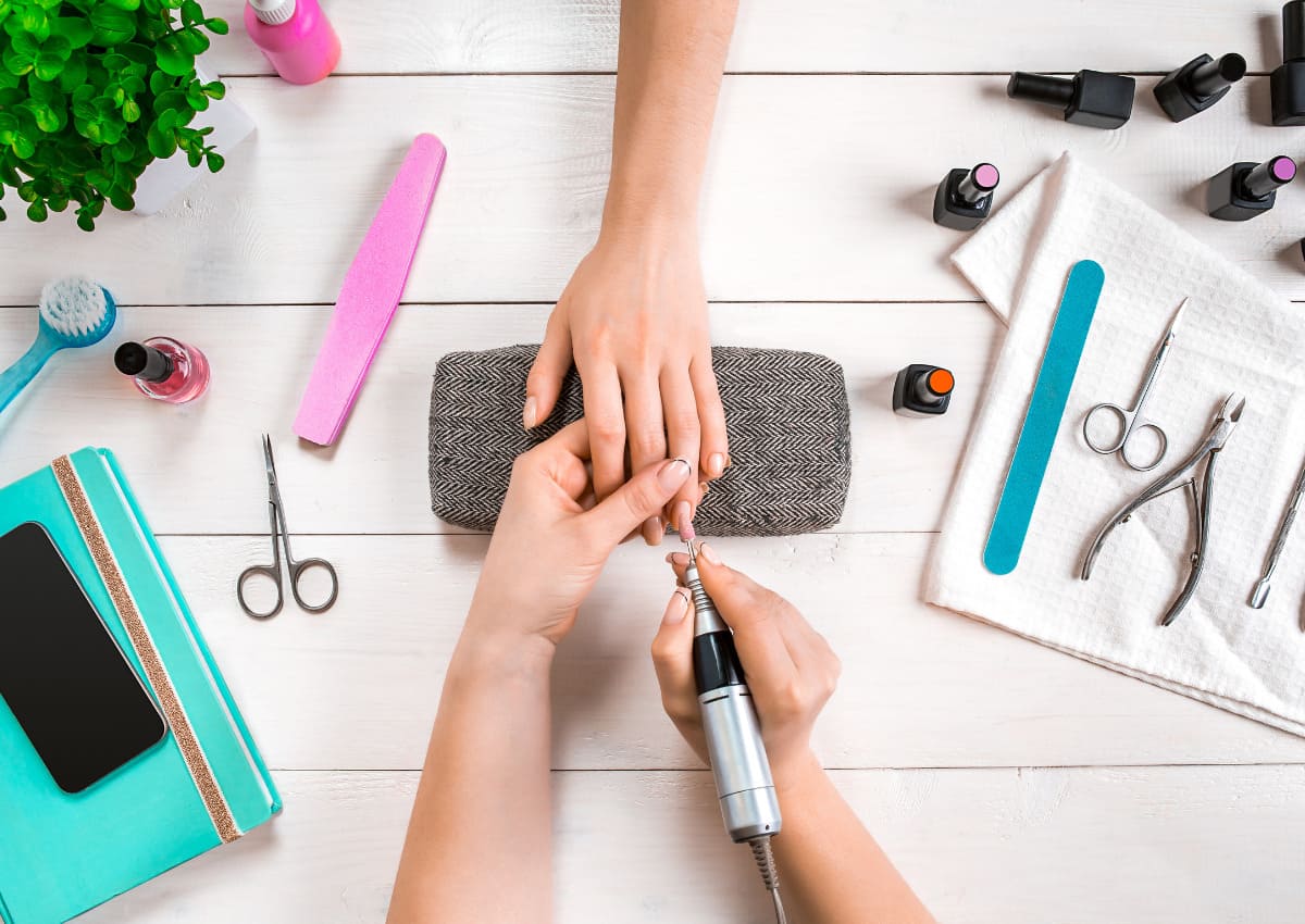 bà bầu sơn móng tay sơn móng tay có ảnh hưởng đến thai nhi không
