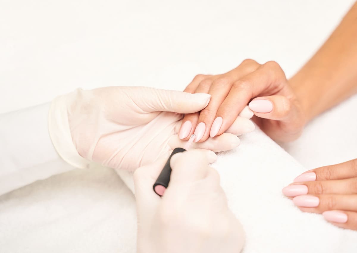 bà bầu có nên sơn móng tay gel bà bầu có được sơn móng tay không