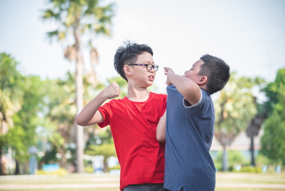 Khi con có bạn xấu nên làm gì lúc này để bảo vệ con tốt nhất