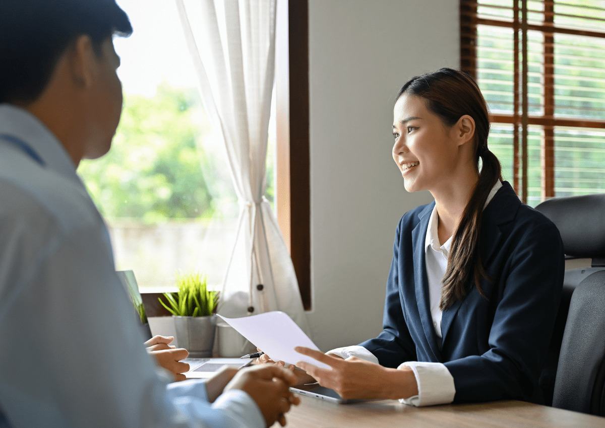 6 Cách bắt chuyện khi không biết nói gì
