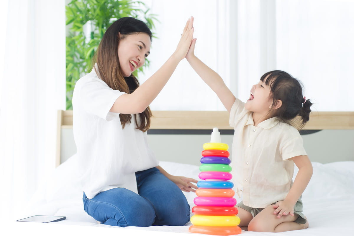mẹ kế và con riêng của chồng