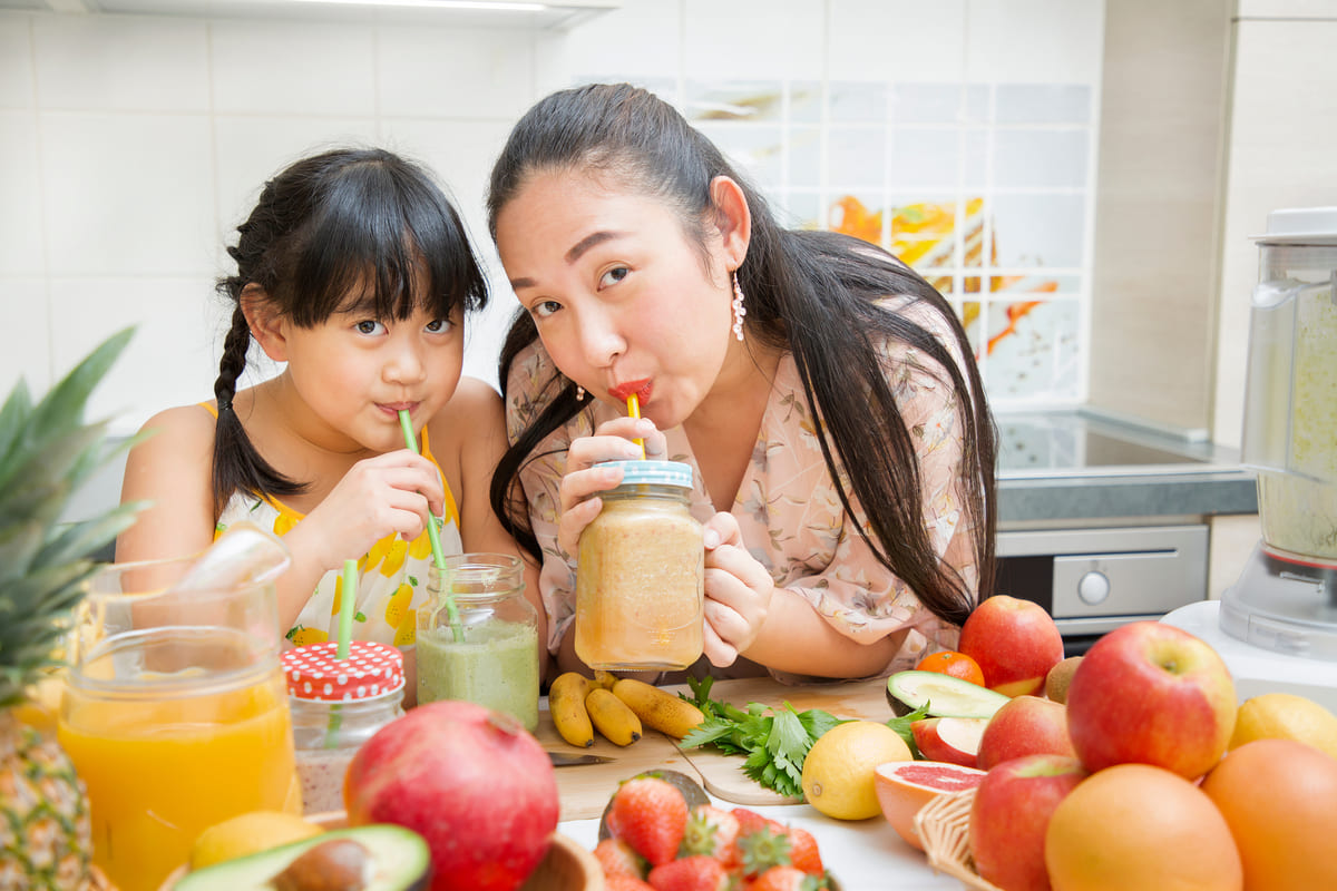 uống nước trái cây