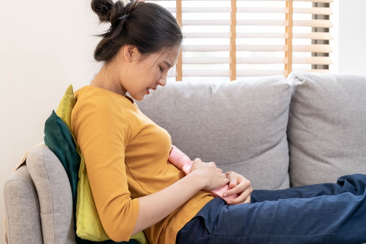 Hội chứng tiền kinh nguyệt: Nỗi ám ảnh của chị em vào "mùa dâu" 39 Ai có nguy cơ mắc hội chứng tiền kinh nguyệt