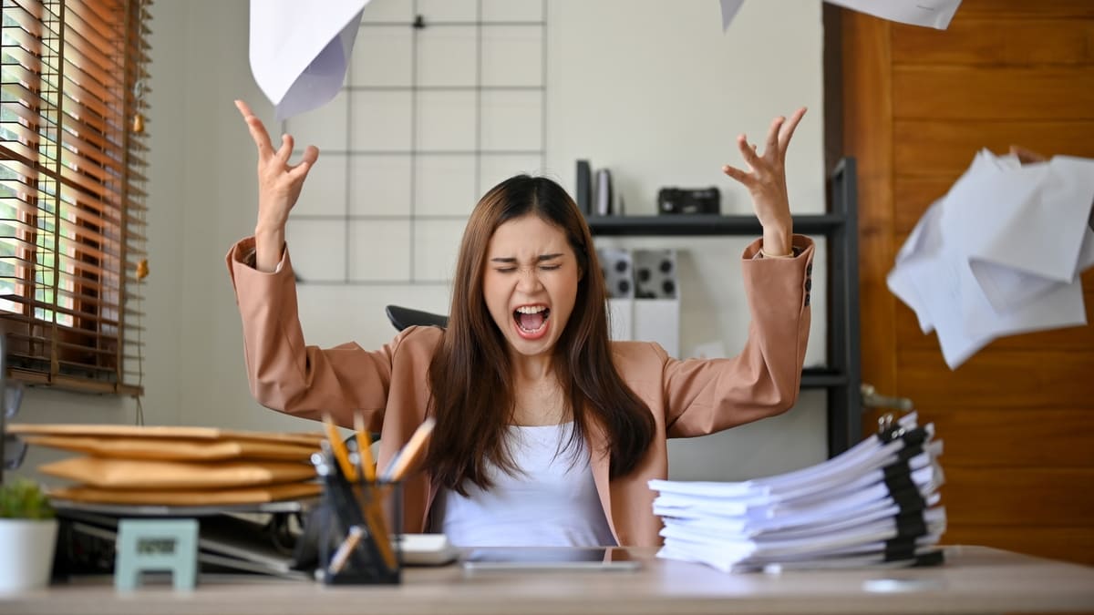 Hội chứng tiền kinh nguyệt: Nỗi ám ảnh của chị em vào "mùa dâu" 38 Các triệu chứng của hội chứng tiền kinh nguyệt