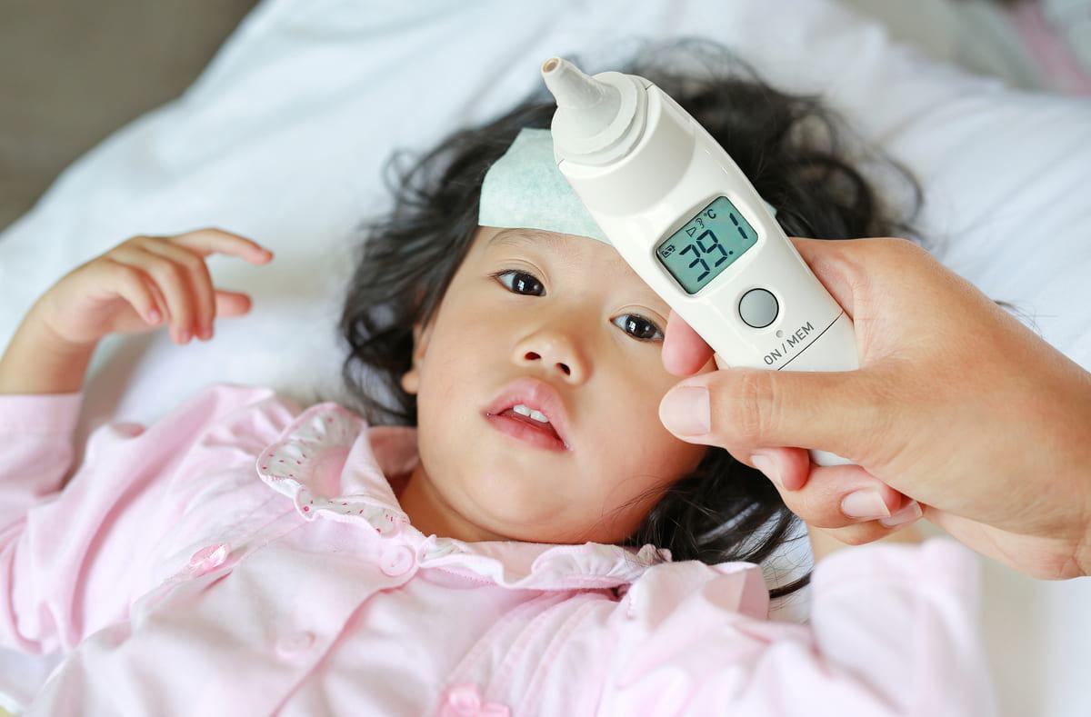 Trẻ sơ sinh bị nhiễm trùng tai thường có 5 biểu hiện điển hình này! 39 các triệu chứng nhiễm trùng tai