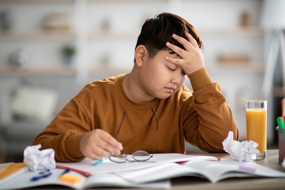 Không tâm sự với bố mẹ sẽ làm cảm xúc trẻ bị tổn thương Không tâm sự với bố mẹ sẽ làm cảm xúc con bị tổn thương
