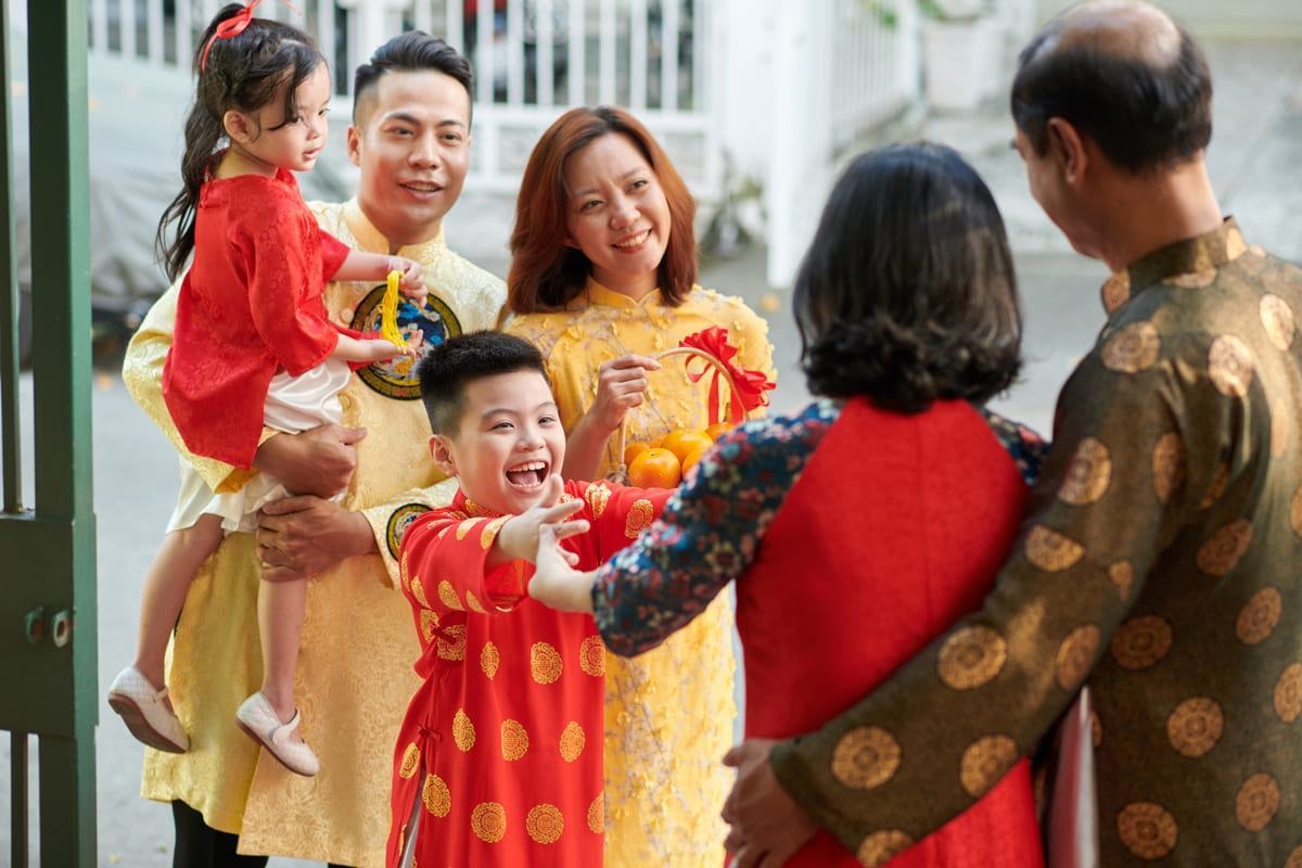 Cách chọn tuổi xông đất năm Giáp Thìn (năm 2024)