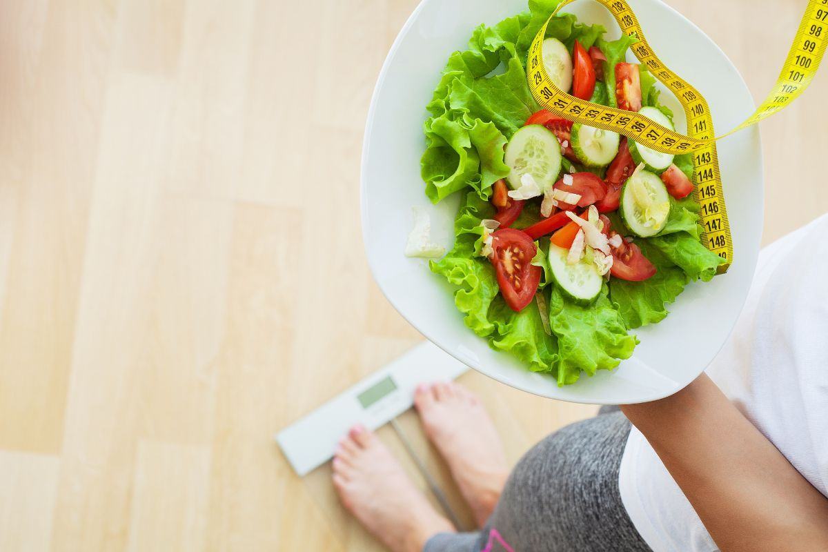 an-salad-giam-can sai lầm phổ biến khi ăn salad để giảm cân