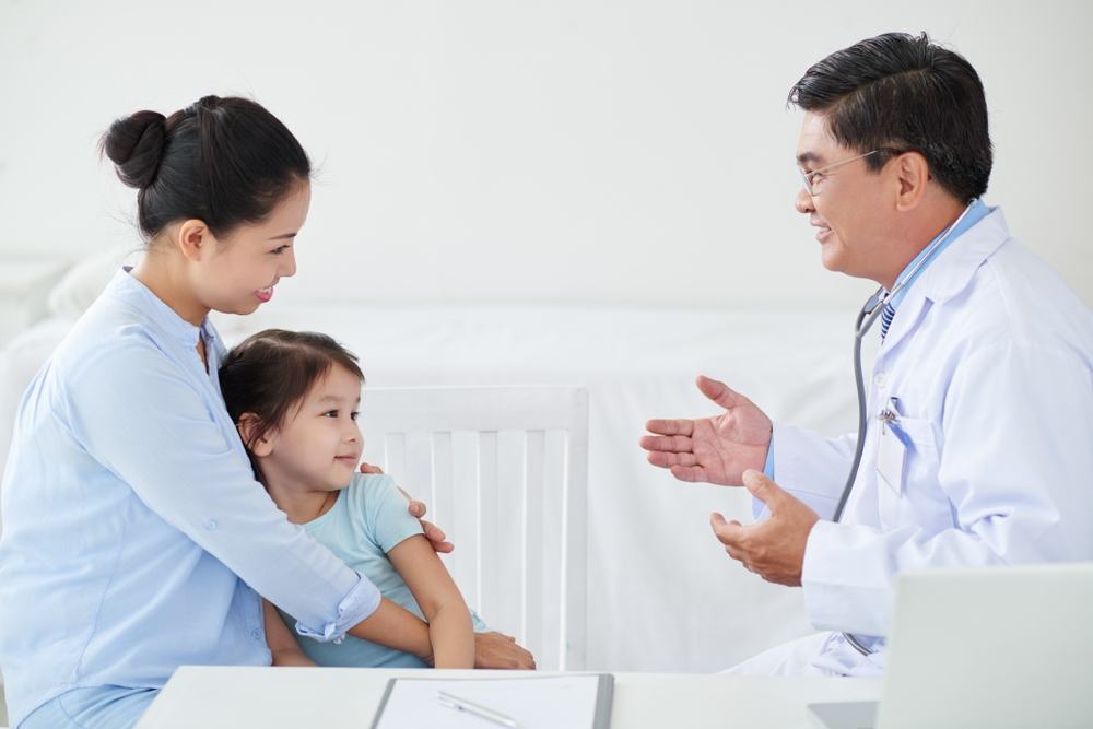 theo dõi chỉ số BMI trẻ em và đưa bé đi khám sức khỏe định kỳ theo dõi chỉ số BMI trẻ em và dắt trẻ đi khám sức khỏe định kỳ