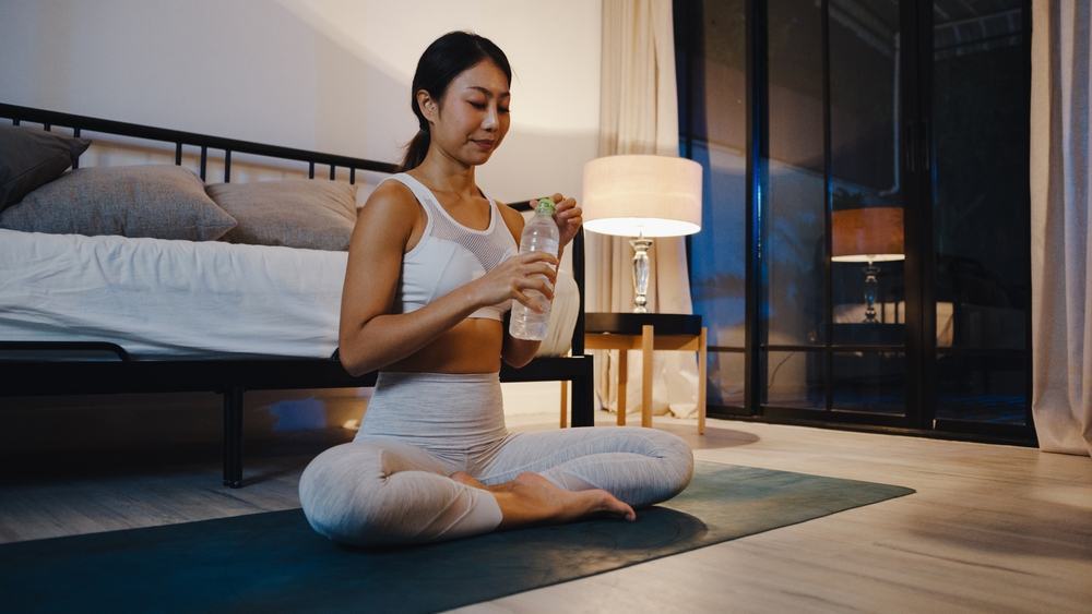 bí quyết ngủ ngon dù căng thẳng là tập yoga