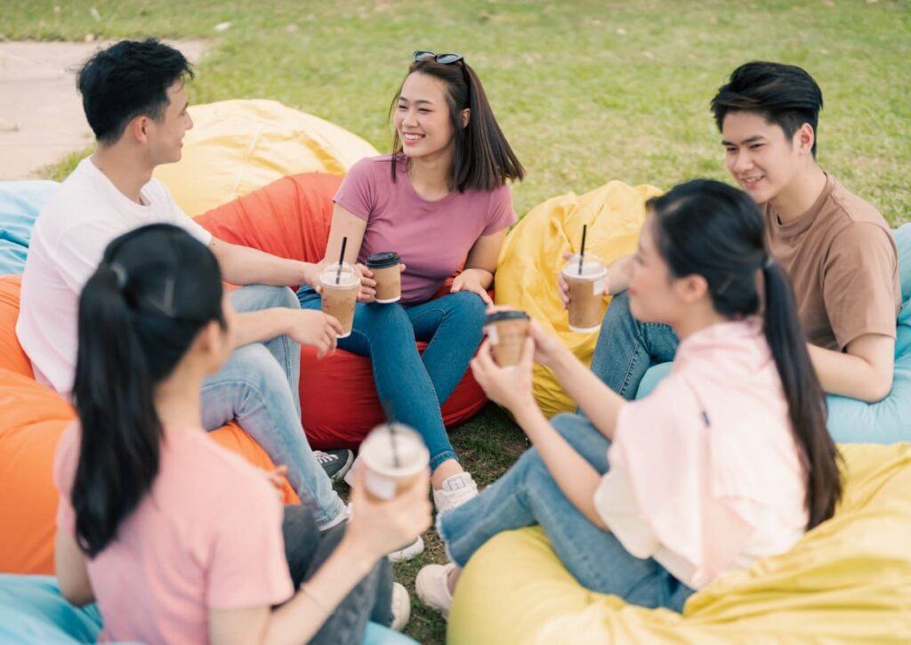giỏi kết nối với người khác