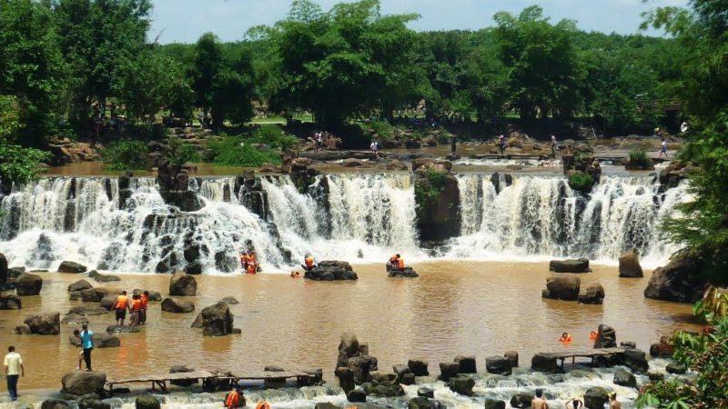 khu du lịch sinh thái gần Sài Gòn là Khu du lịch sinh thái Thác Giang Điền