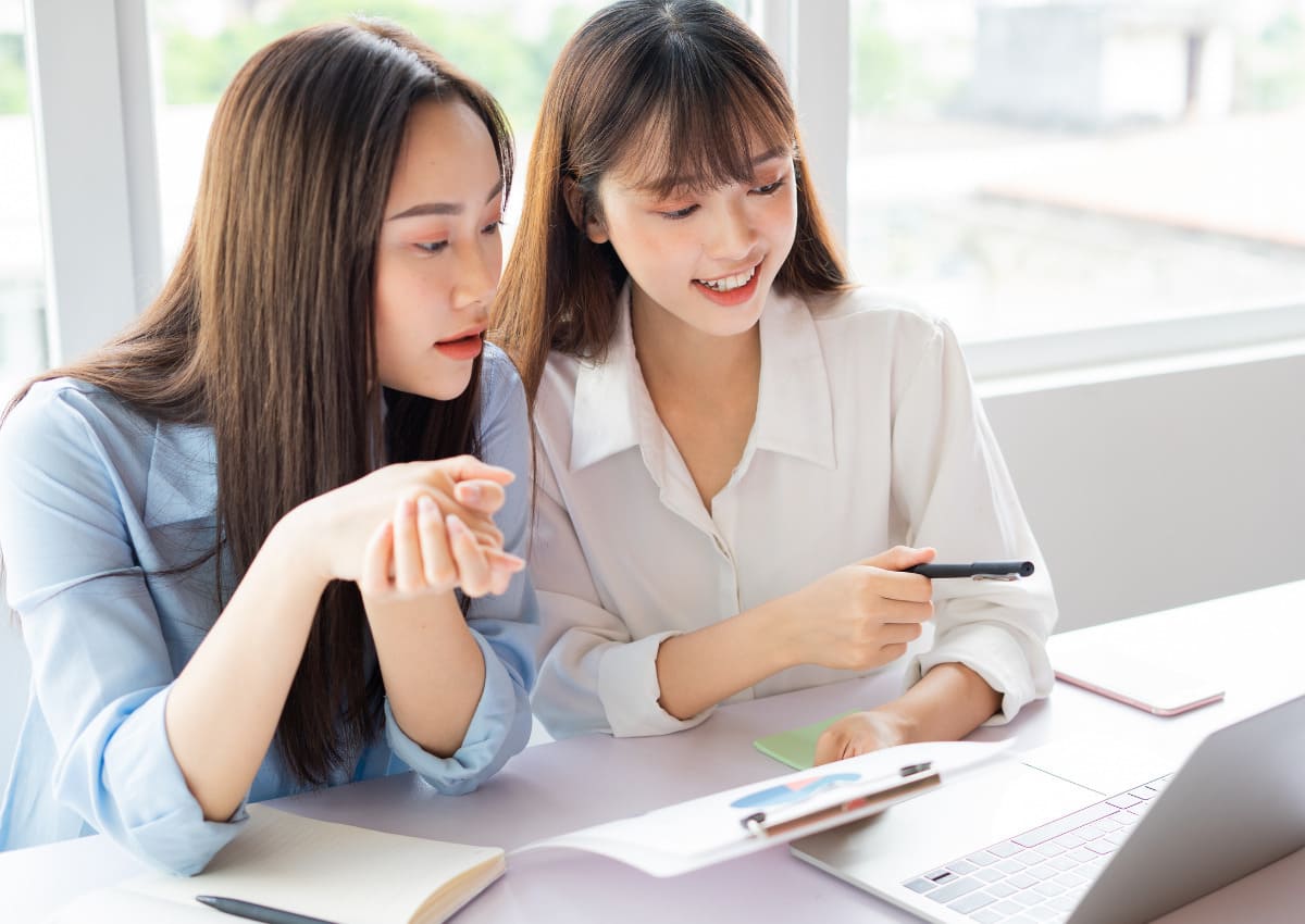 Kỹ năng xây dựng mối quan hệ với đồng nghiệp giúp bạn "chinh phục lòng người" 38 Kỹ năng xây dựng mối quan hệ với đồng nghiệp tại công ty