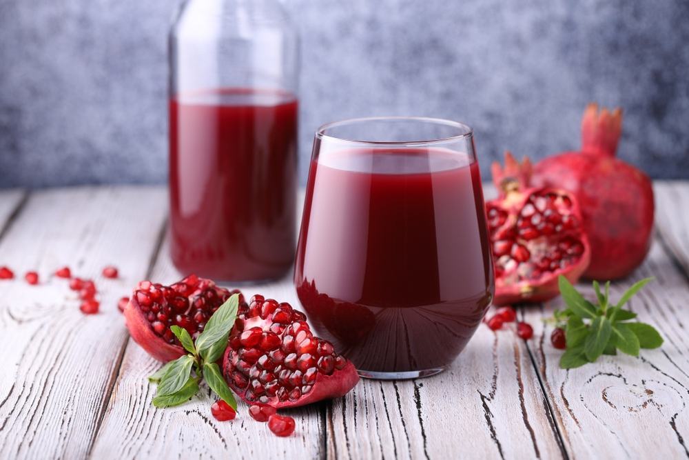 những loại nước ép nên uống mỗi ngày là nước ép từ lựu những loại nước ép nên uống mỗi ngày là nước ép lựu