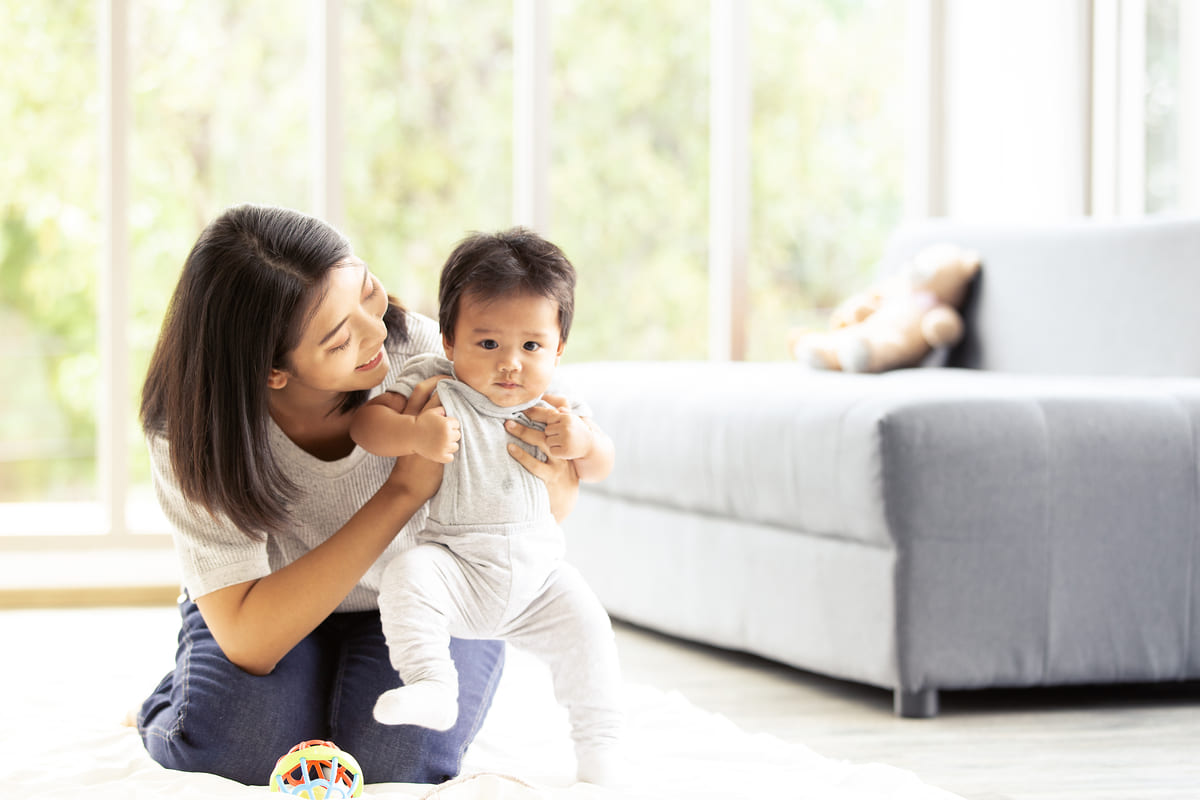 Trẻ 15 tháng chưa biết đi có phải là bất thường và cần đi khám bác sĩ? 38 trẻ 15 tháng chưa biết đi phải làm sao