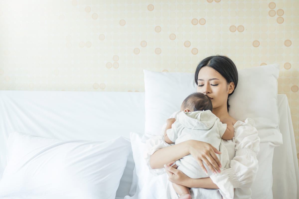  trẻ sơ sinh 1 tuần tuổi nặng bao nhiêu kg