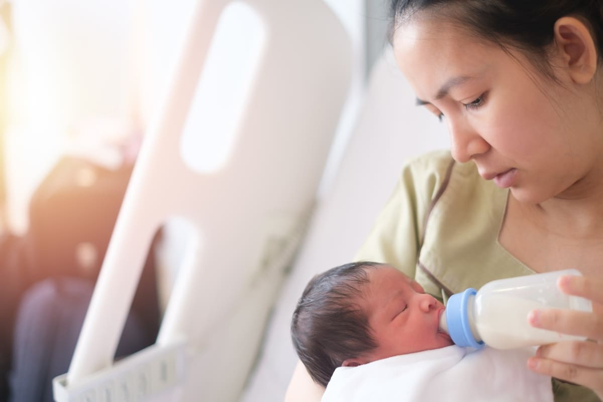 cách chăm sóc trẻ sơ sinh 1 tuần tuổi