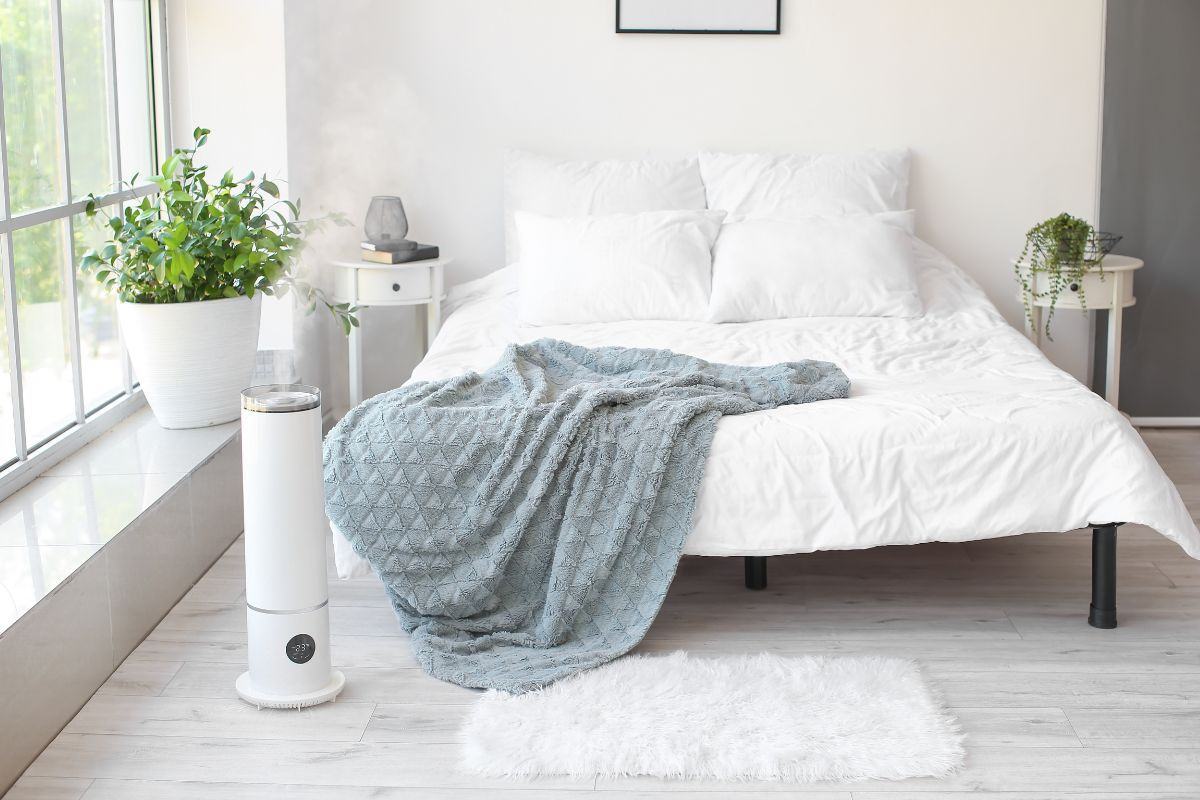Cách làm mát phòng ngủ mở cửa sổ khi ngủ