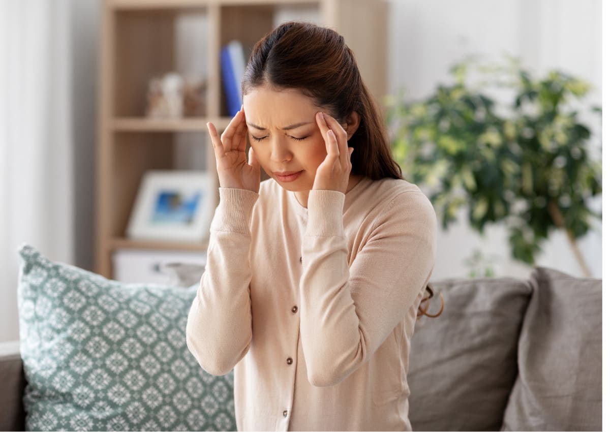 Thường xuyên bị đau đầu vào buổi sáng, nguyên nhân do đâu? 35 bị đau đầu vảo buổi sáng