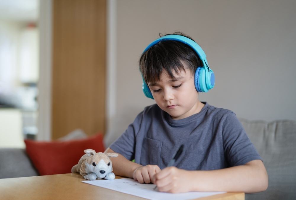 tìm lại động lực học tập bằng cách cho con vừa nghe nhạc vừa học tìm lại động lực học tập bằng cách cho trẻ vừa nghe nhạc vừa học
