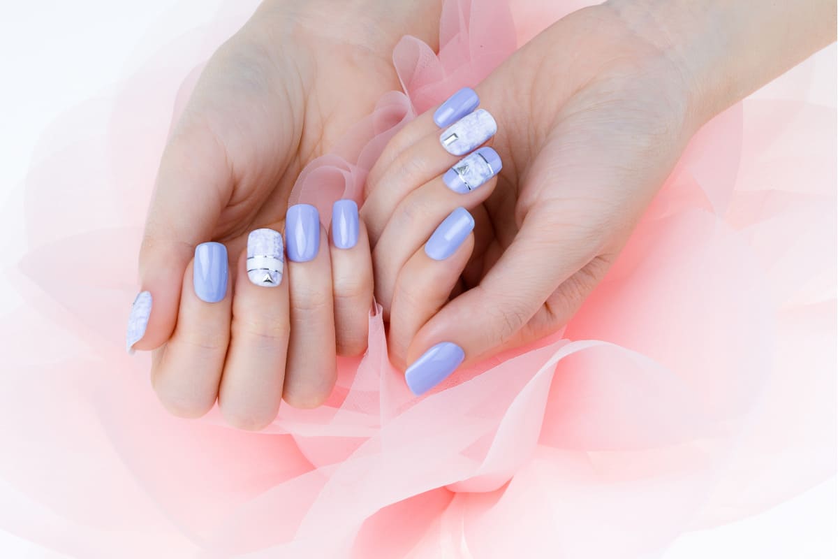 20+ mẫu nail màu xanh dương cho nàng đi biển cực xinh 56 20+ mẫu nail màu xanh dương cho nàng đi biển cực xinh 23