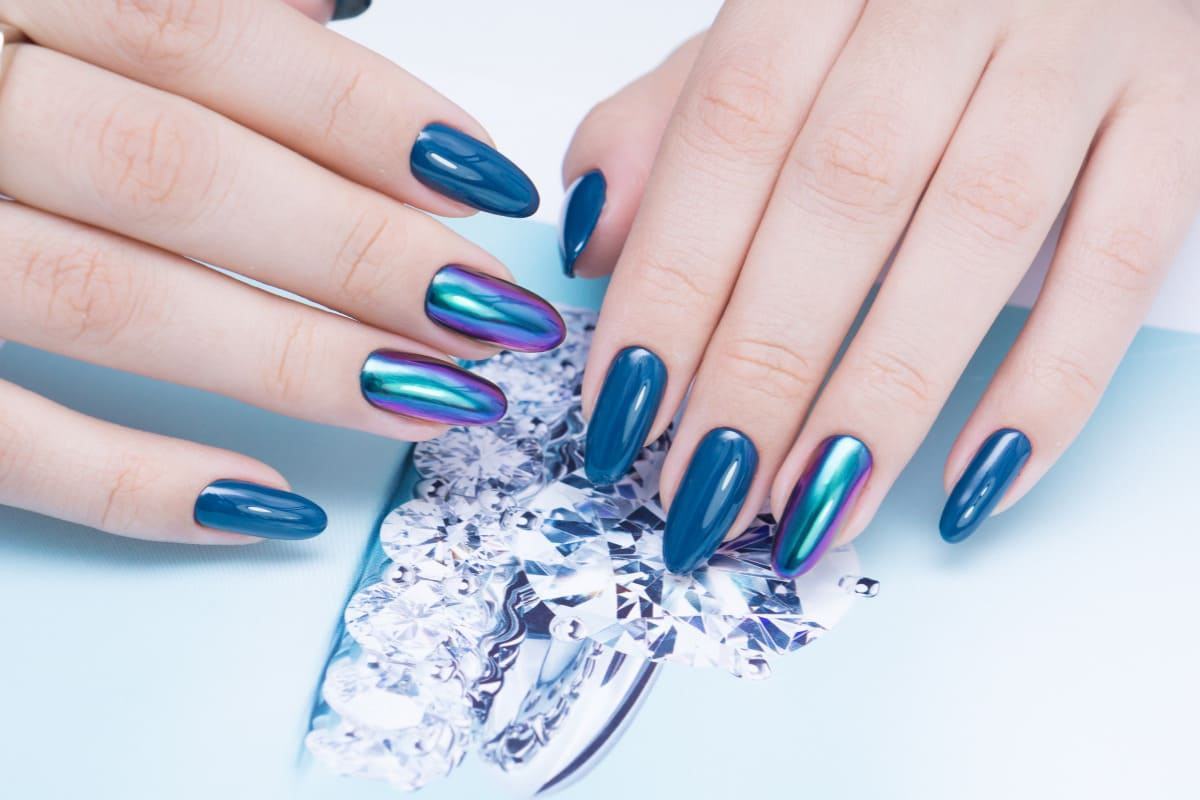 20+ mẫu nail màu xanh dương cho nàng đi biển cực xinh 57 20+ mẫu nail màu xanh dương cho nàng đi biển cực xinh 24