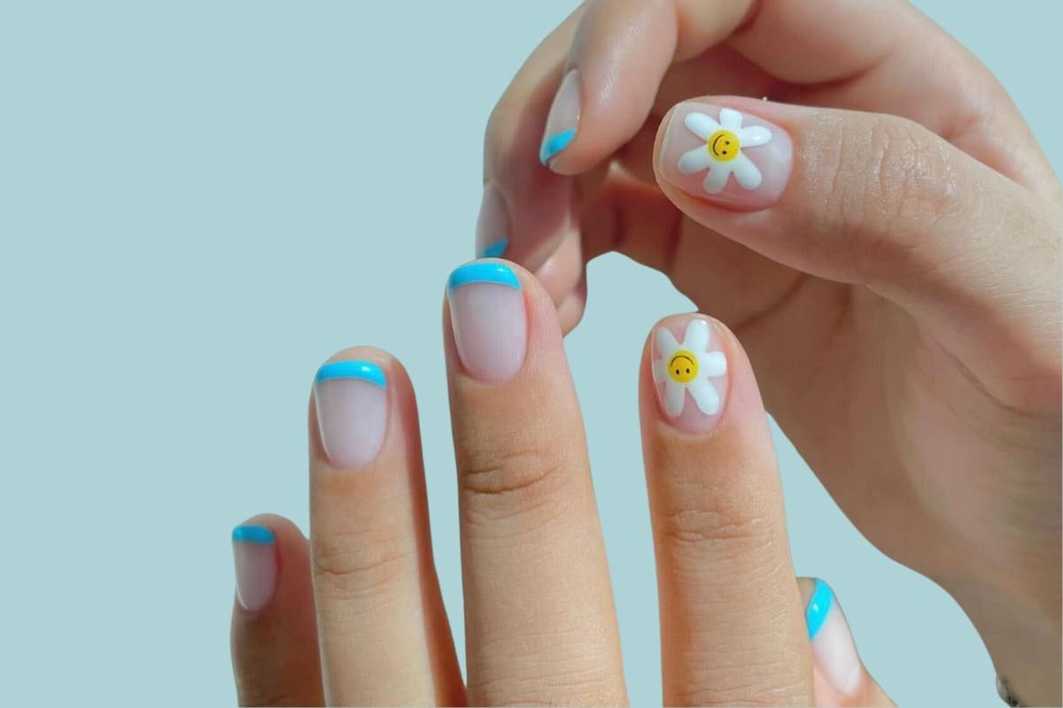 20+ mẫu nail màu xanh dương cho nàng đi biển cực xinh 77 20+ mẫu nail màu xanh dương cho nàng đi biển cực xinh 42